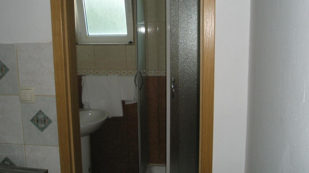 Guesthouse Marija Подстрана Экстерьер фото